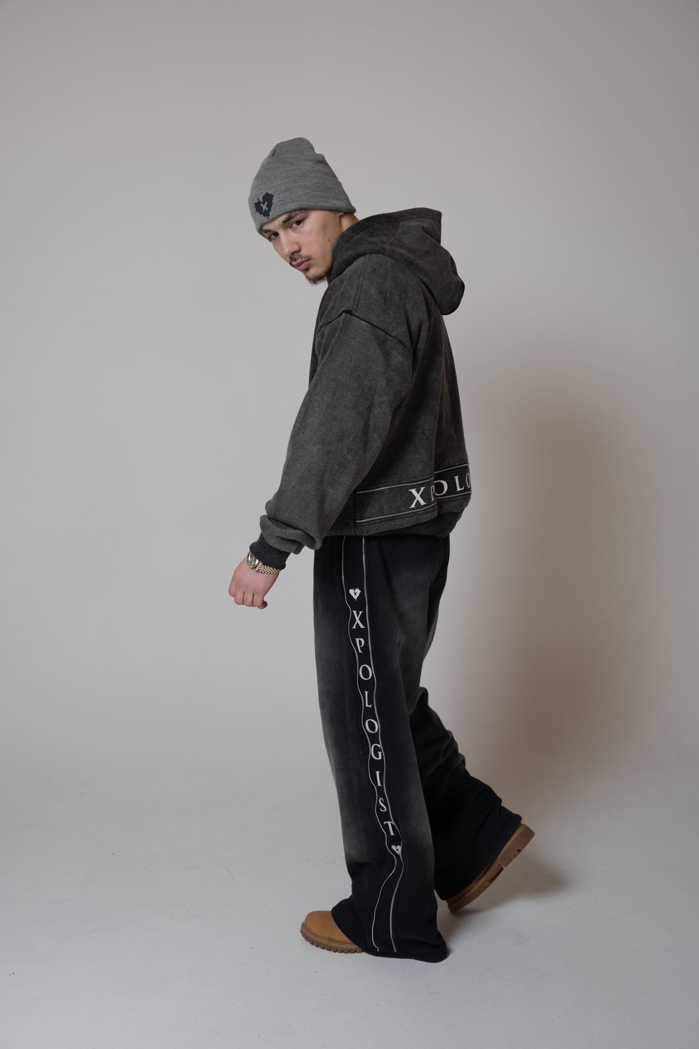 ZIP-LINE SWEATSUIT